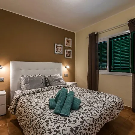 Green Bungalow Tias